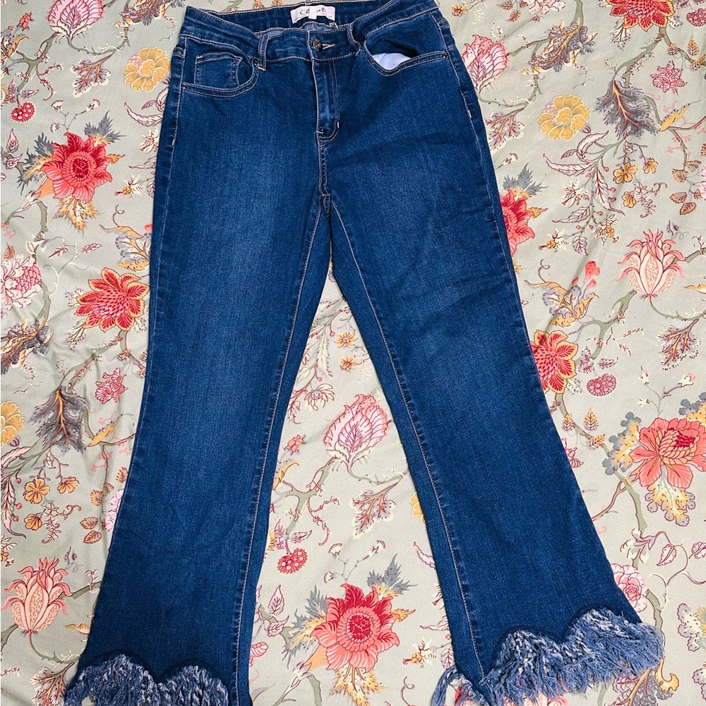CHARLIE B Dark Blue Cropped Jeans with Frayed Hem